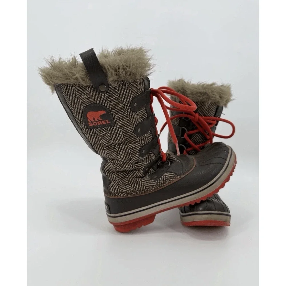Sorel Tofino Brown Orange Fur Lined Snow‎ Boots size 9 Cute Barely Worn Shoes